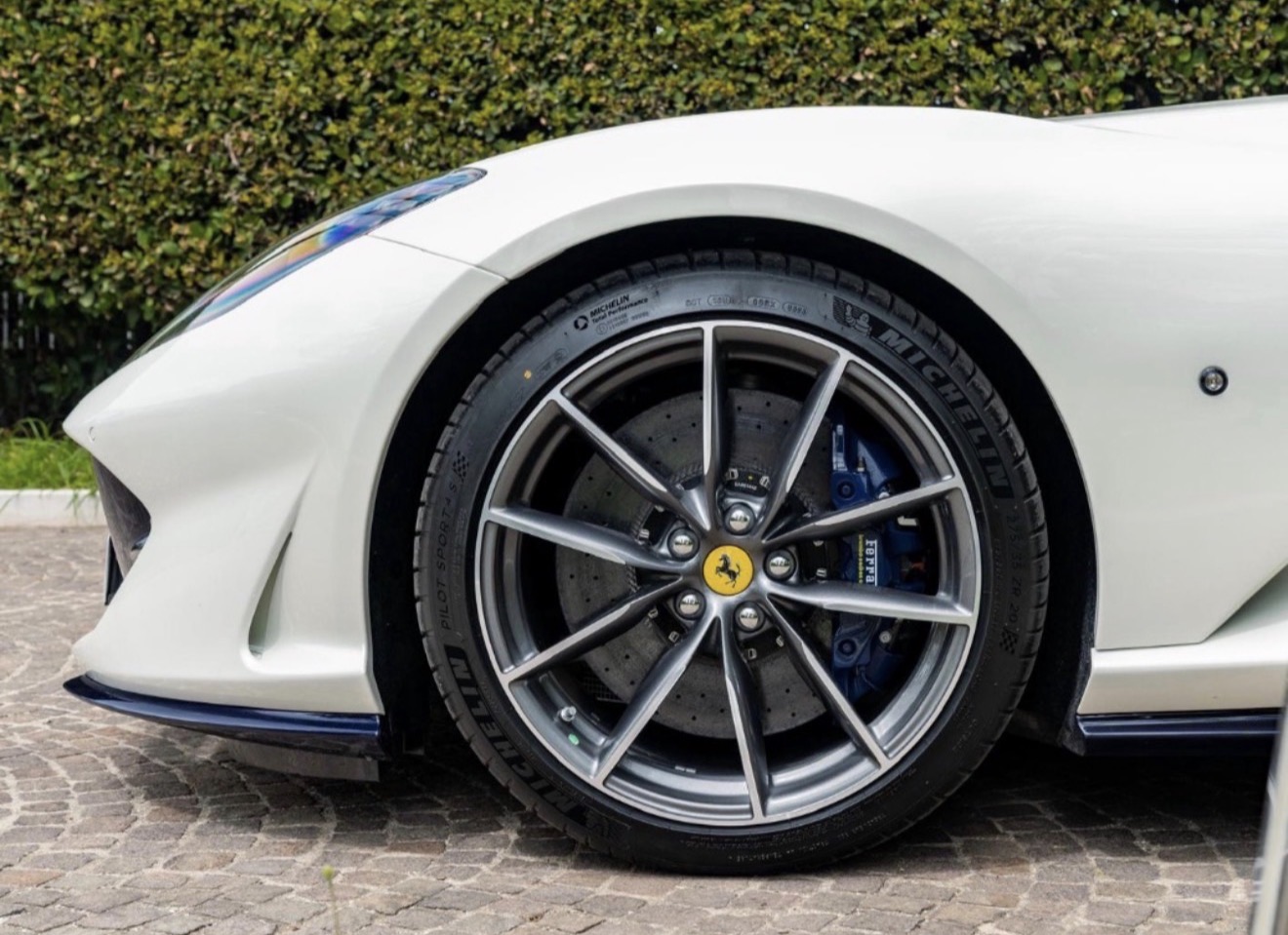 Ferrari 812 Atelier